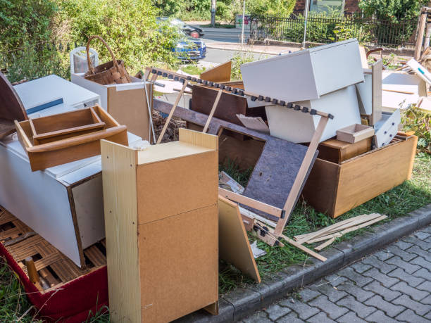 Best Commercial Cleanout Services  in Des Moines, IA
